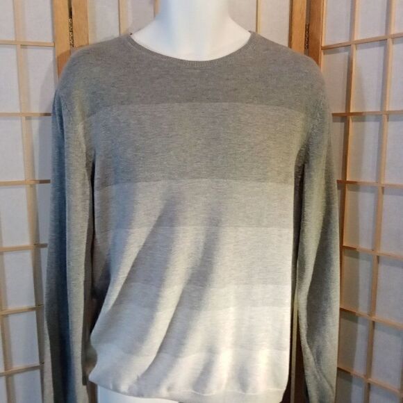 Calvin Klein Med Ombre Sweater - Picture 7 of 10
